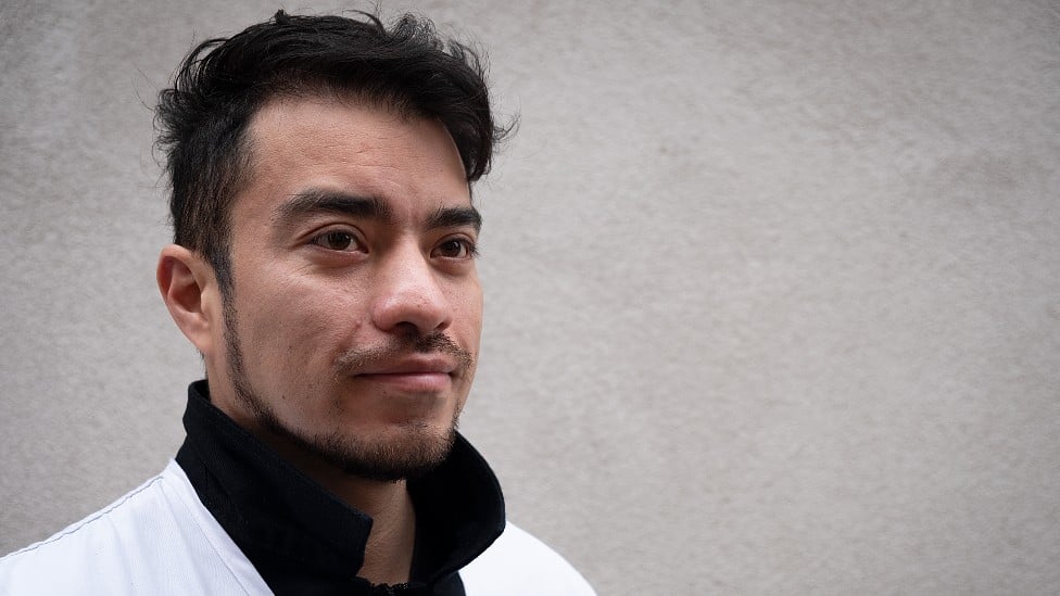 Camilo García: el mexicano que ayuda a las babushkas atrapadas por la guerra en Ucrania