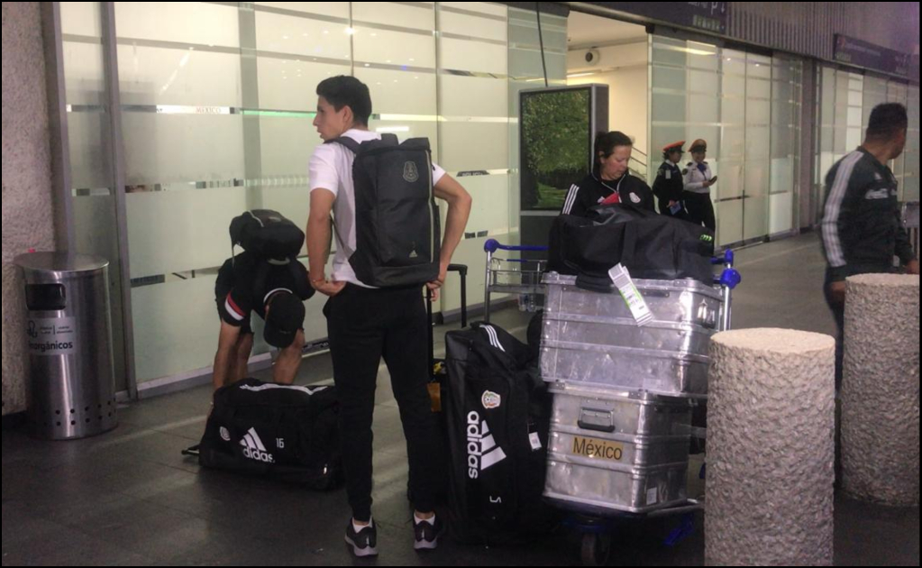 Tri Sub 20 llega a México tras fracaso en Mundial