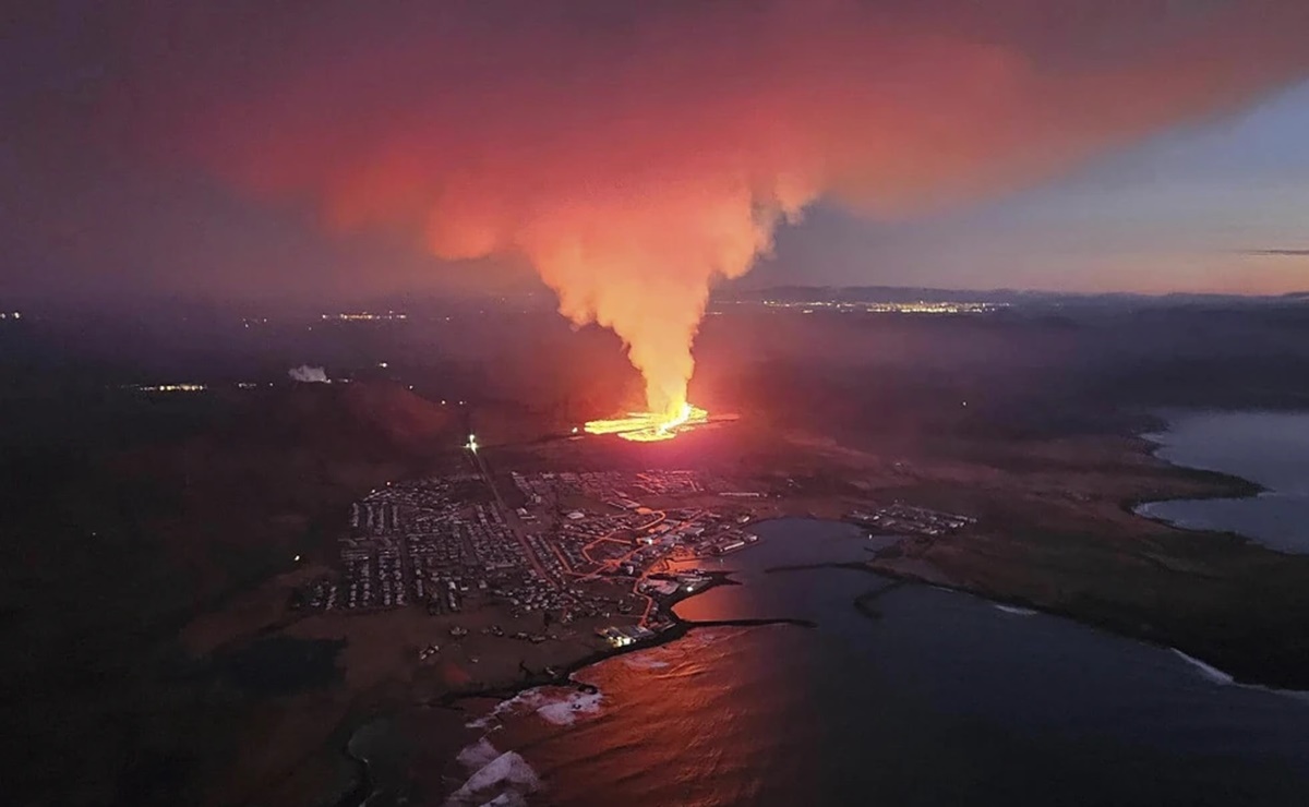 Presidente de Islandia advierte de desafíos después de que la lava destruya casas en Grindavík