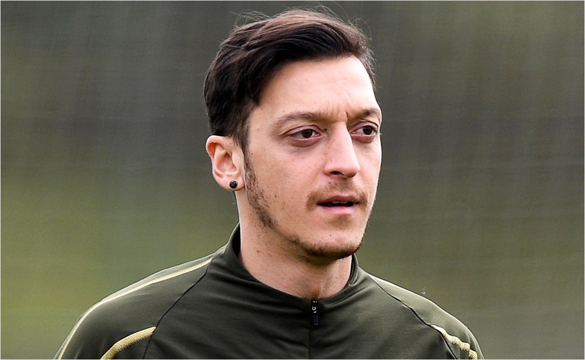 Mesut Özil le manda mensaje de apoyo al Necaxa previo al duelo ante Cruz Azul