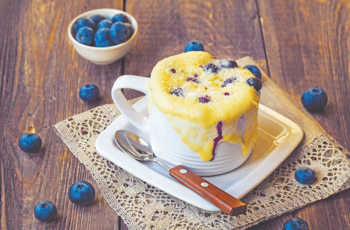 Mini pastel con blueberries en cinco minutos