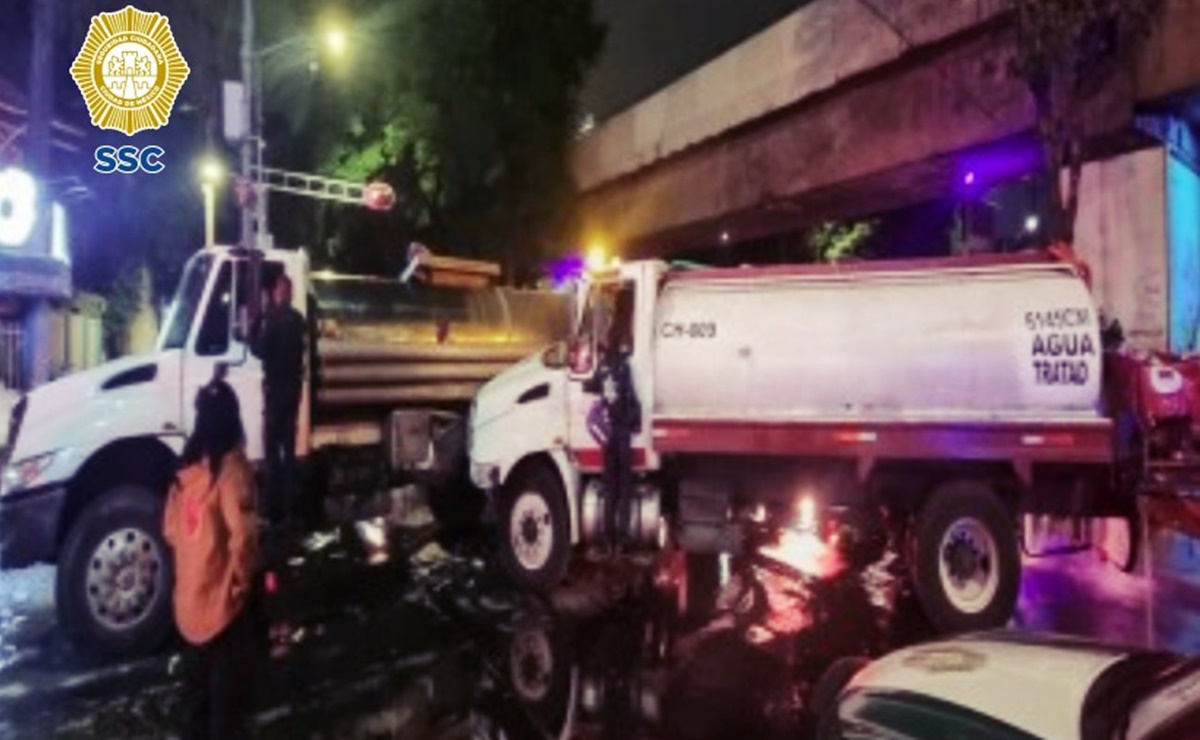 Chocan dos pipas de agua en alcaldía Venustiano Carranza