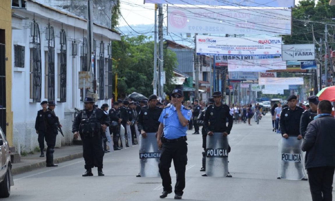 Iglesia denuncia violento asedio a templos católicos en Nicaragua