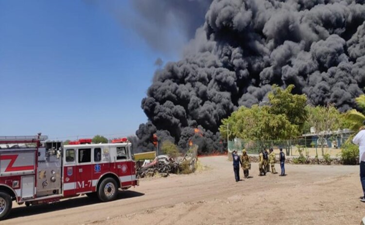 Se desconocen las cusas que provocaron el incendio en empresa de combustibles en Culiacán; no se reportan heridos