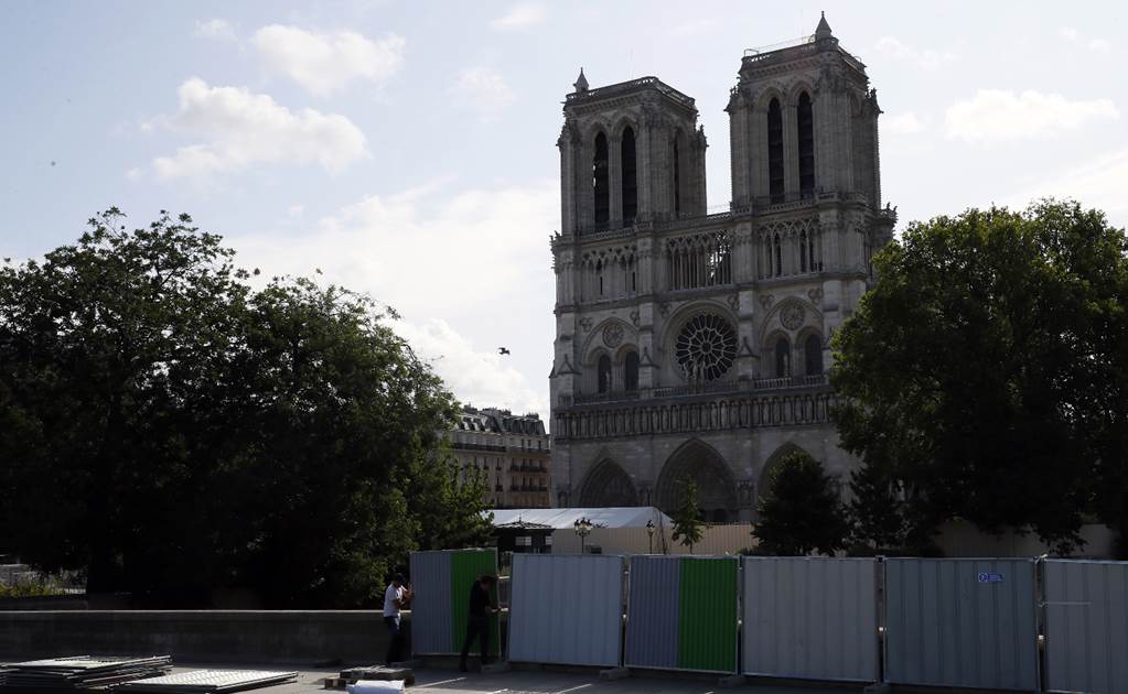 Notre Dame, seis meses después: atrapada por el plomo y la burocracia