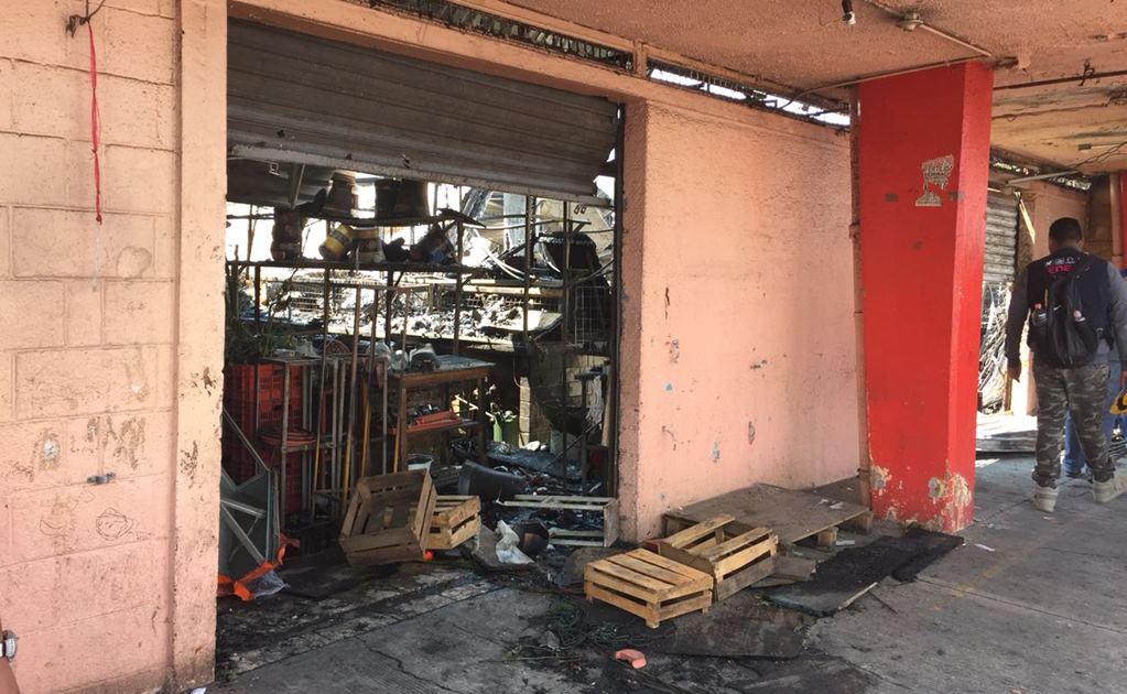 Locatarios del mercado Hidalgo perdieron todo en el incendio