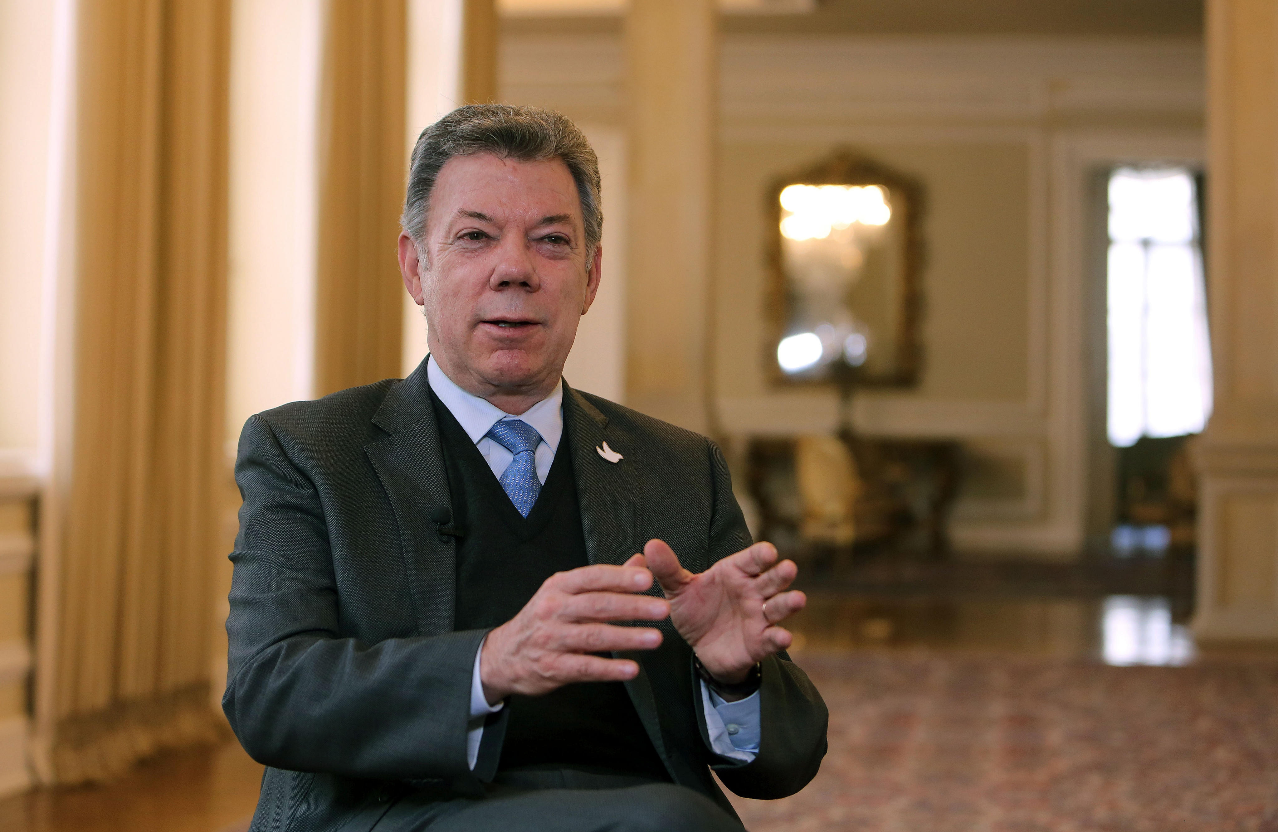 Juan Manuel Santos dice que al mundo le conviene una España unida