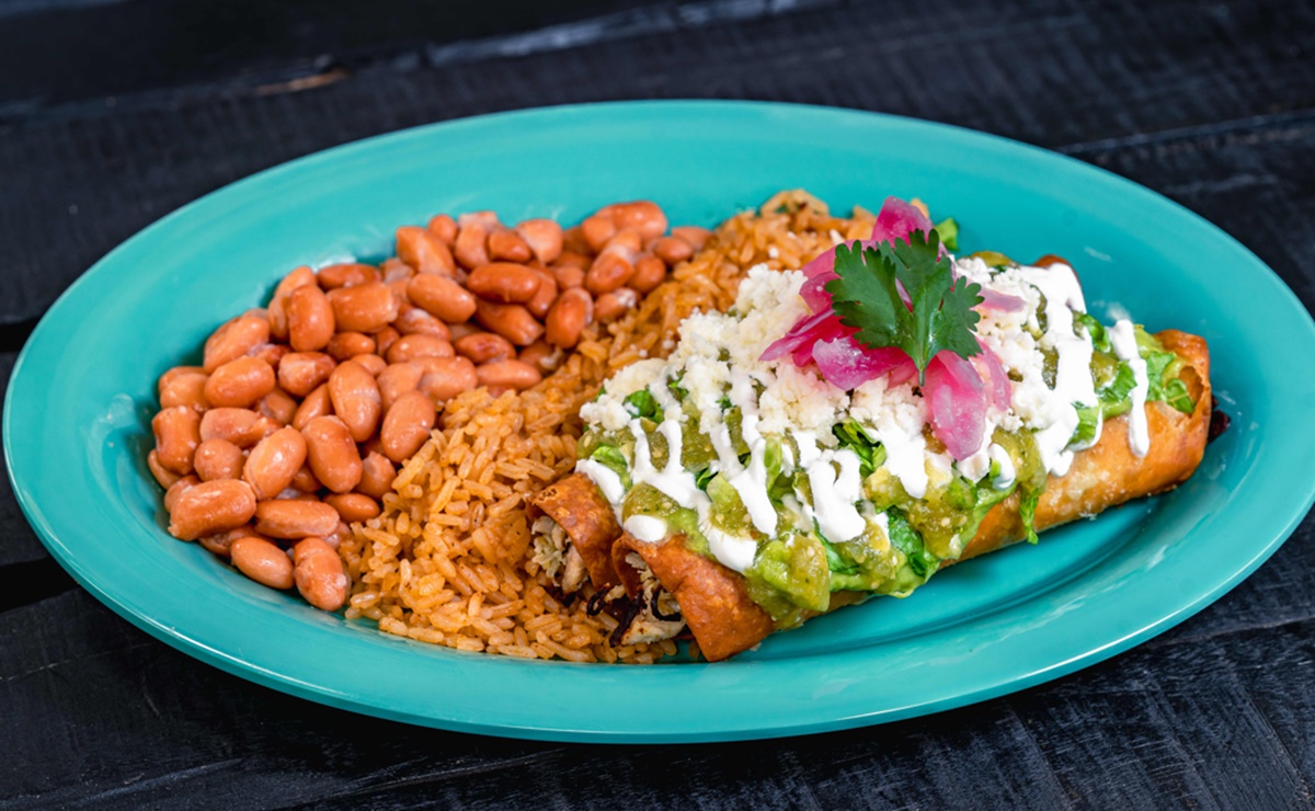 Quesadillas y flautas en la oferta gastronómica de Disneyland para Halloween y Día de Muertos