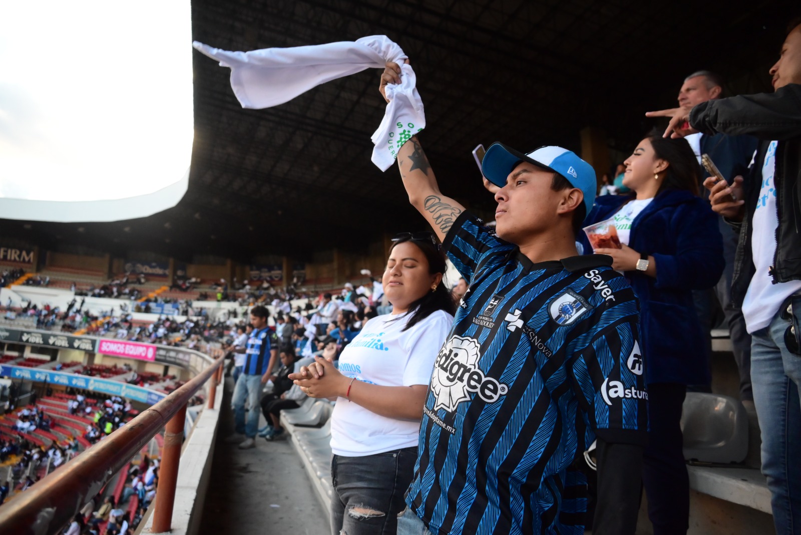 Video. Regresó la afición al estadio Corregidora