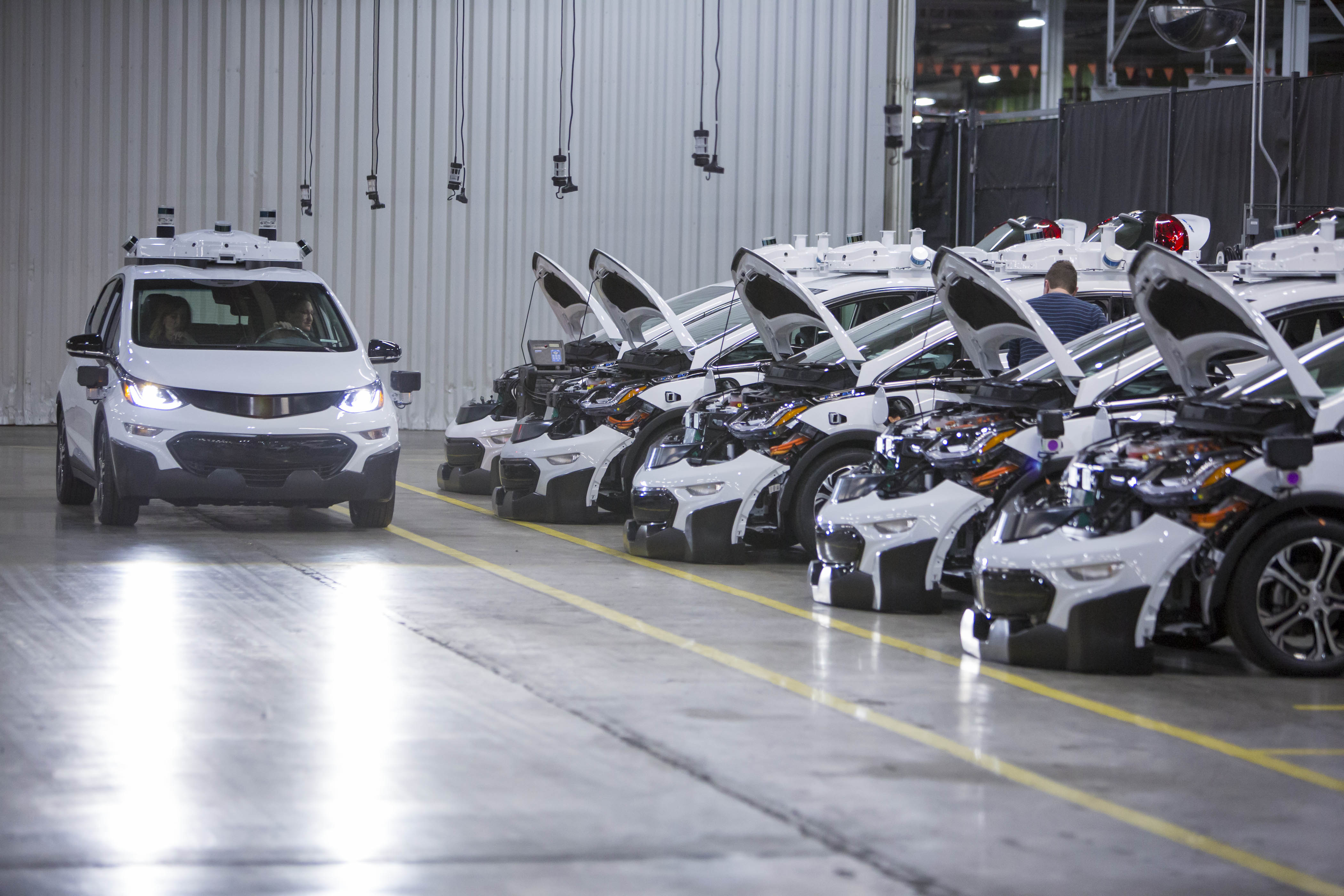GM produce la primera flota de vehículos de autoconducción