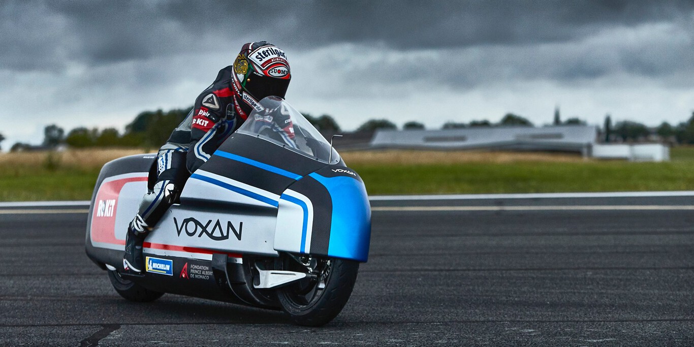La moto eléctrica más rápida del mundo supera los 450 km/h