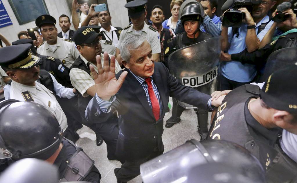 Pérez Molina pernoctará en la celda de un cuartel militar