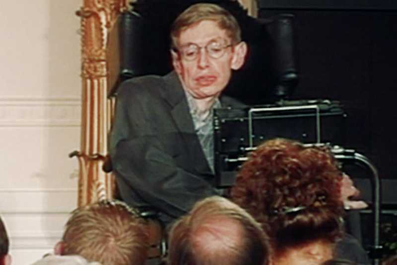 Stephen Hawking: el físico que desentrañó los misterios del espacio, el tiempo y los agujeros negros 