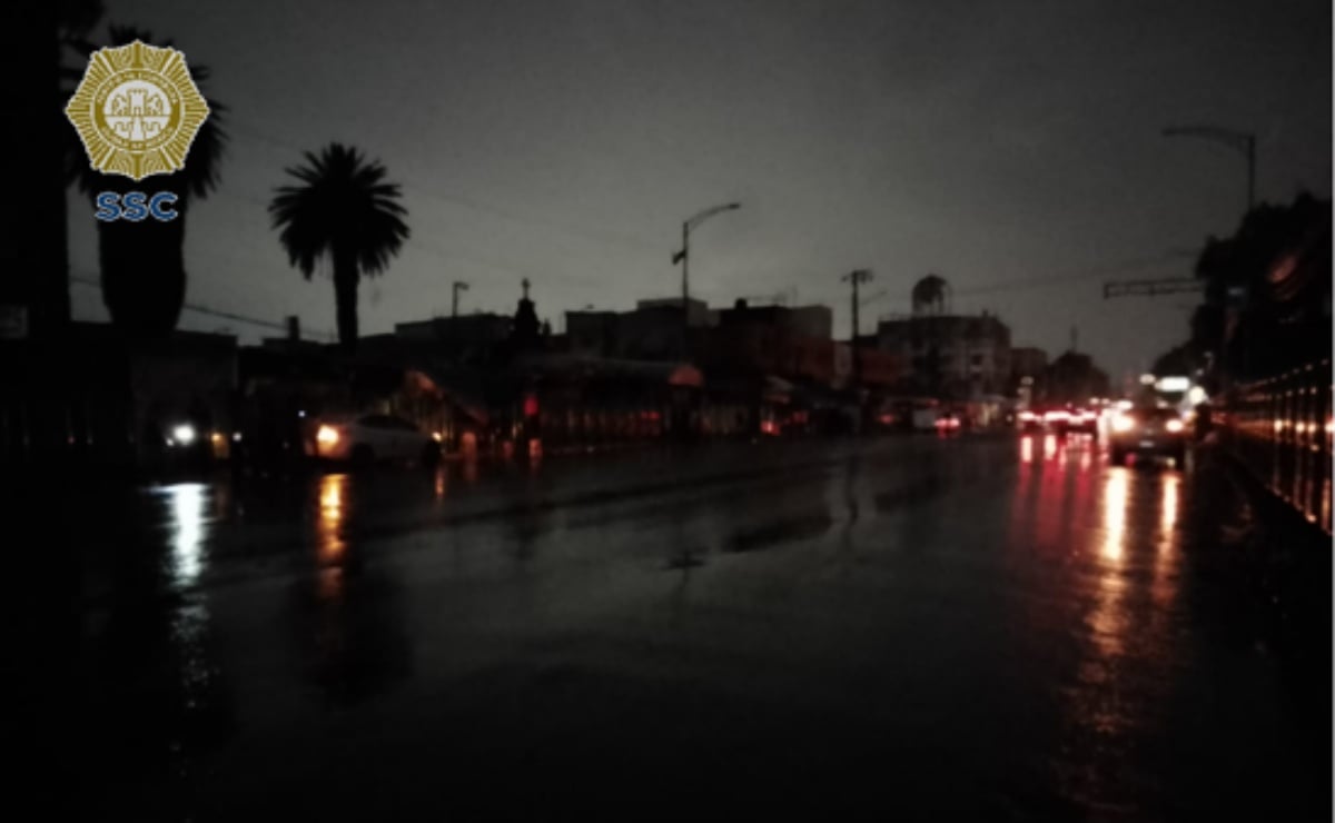 Tormenta provoca encharcamientos y apagones en alcaldía Miguel Hidalgo 