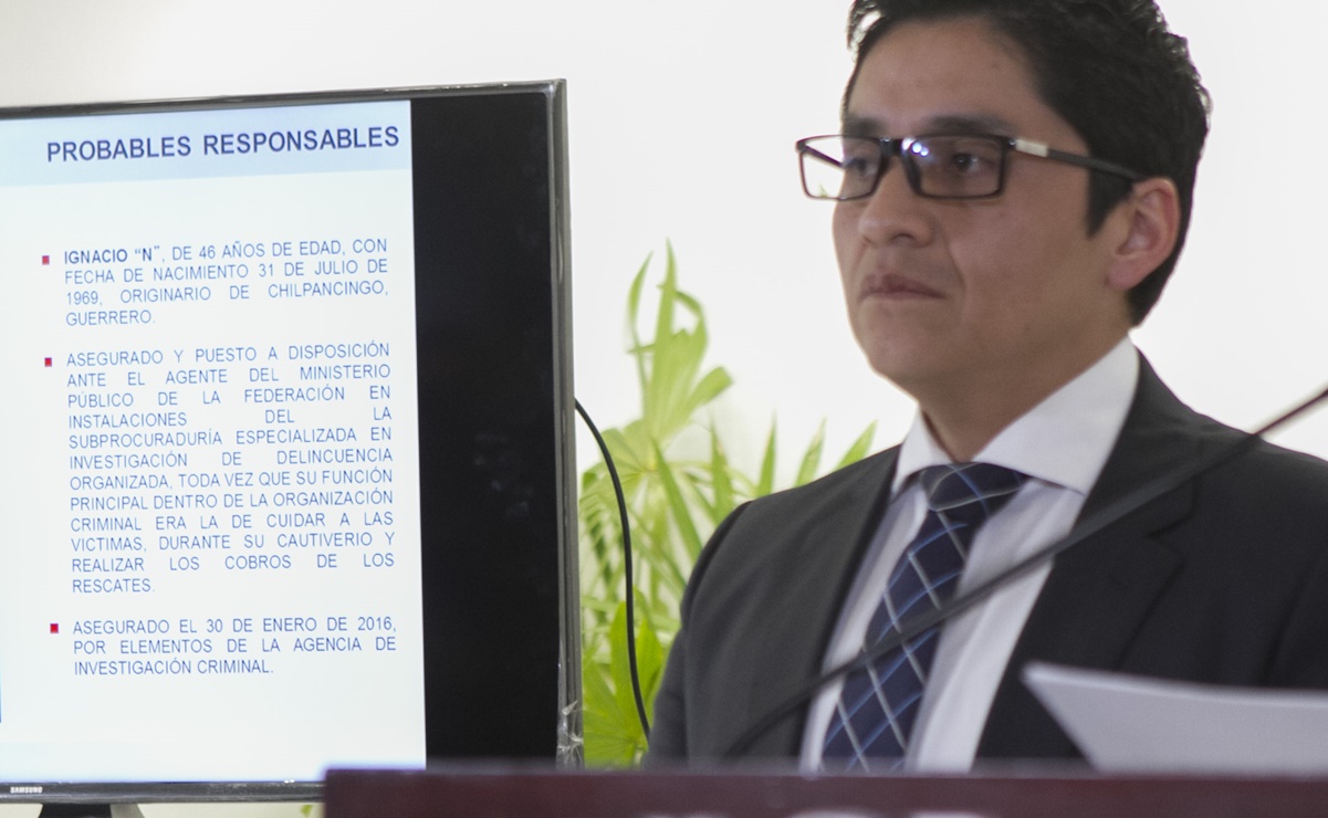 Exfiscal antisecuestros impugna vinculación a proceso por caso Ayotzinapa