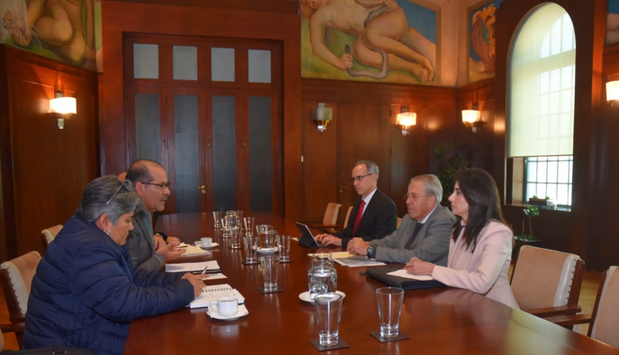 Gobernadores del PAN van por convenio de no adhesión al Insabi