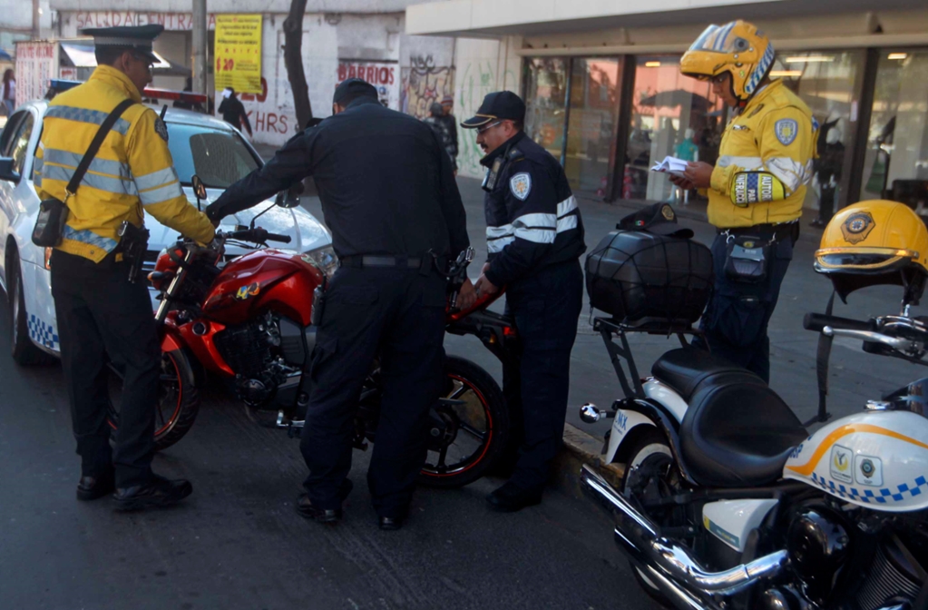 Cambian señalización en vialidades del DF