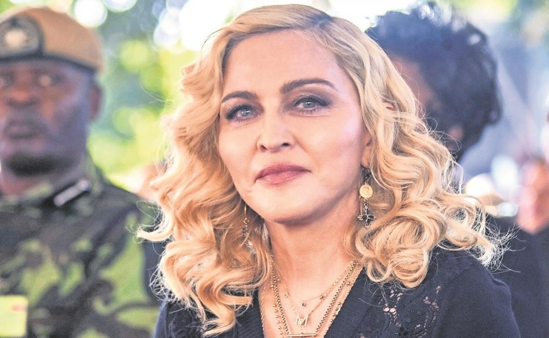 Madonna es captada con su hijo Rocco en un restaurante de Londres... obviamente sin filtros