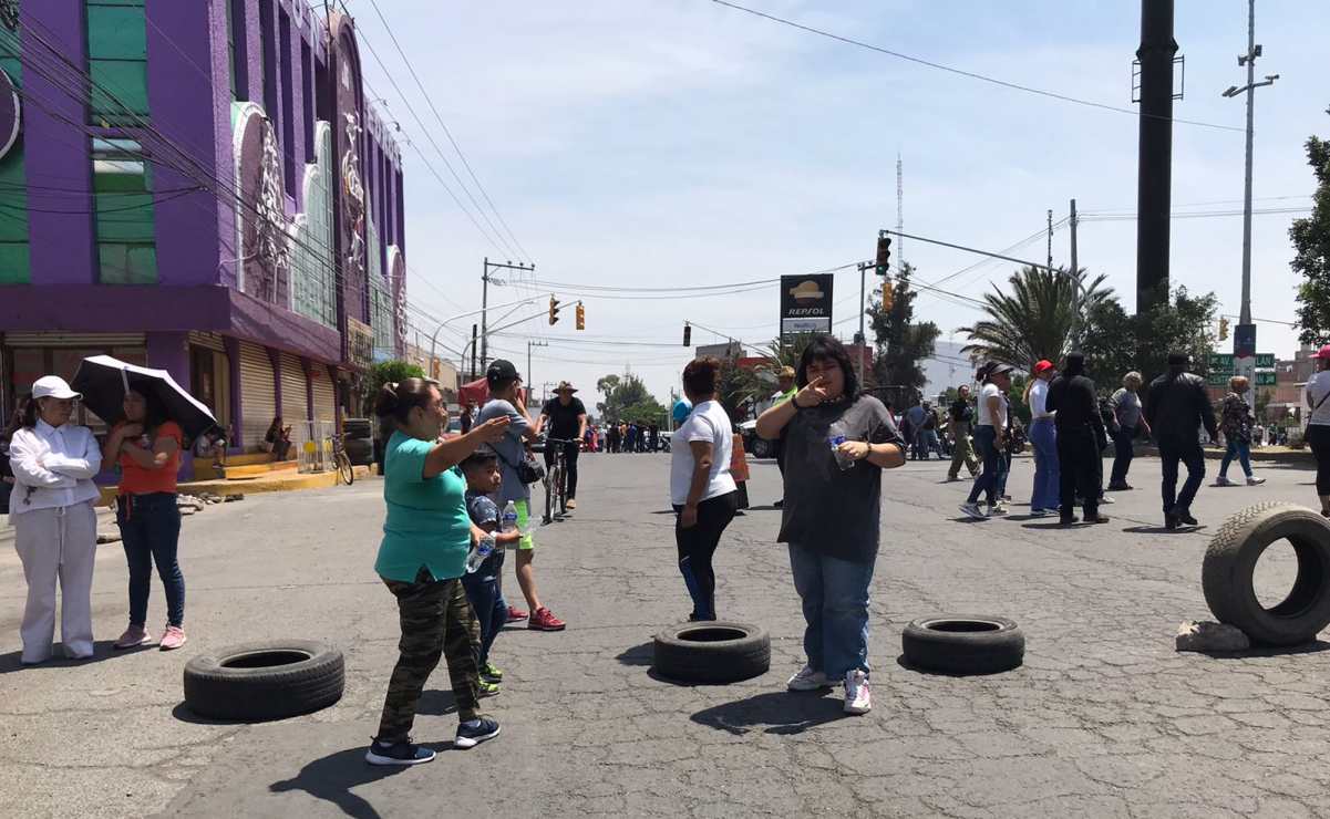 Bloquean avenida Texcoco por desabasto de agua tras fuga en ramal Tláhuac-Mixquic, en Nezahualcóyotl