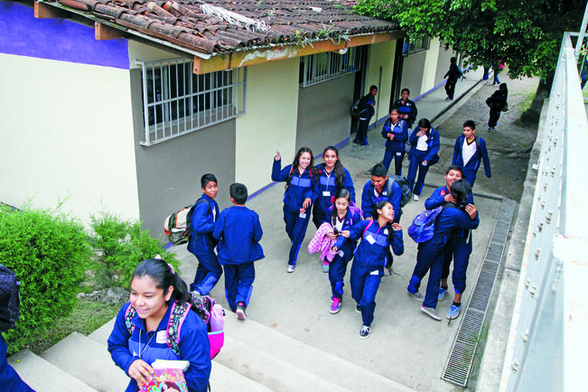 Prevé Botello  aumento de 3% a  educación en 2017