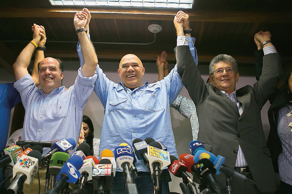 Venezuela: oposición denuncia "golpe" judicial del gobierno