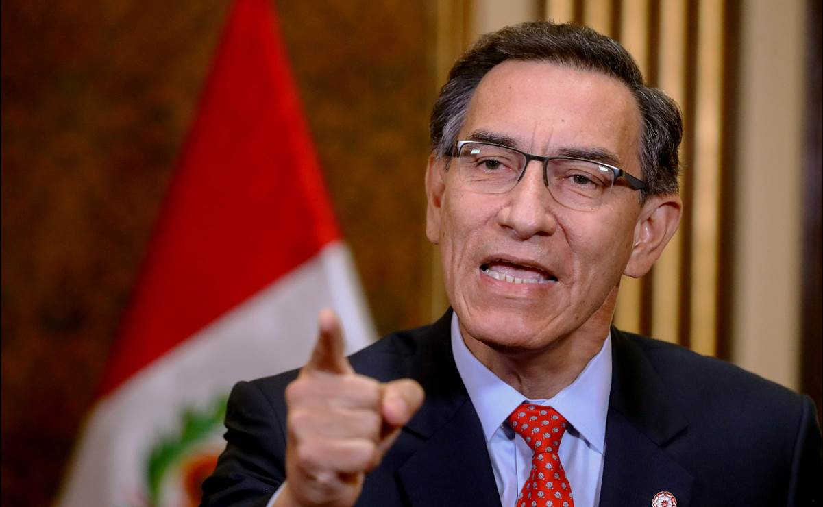 Congreso de Perú prepara "golpe de Estado" al buscar destituir a Vizcarra, dice primer ministro