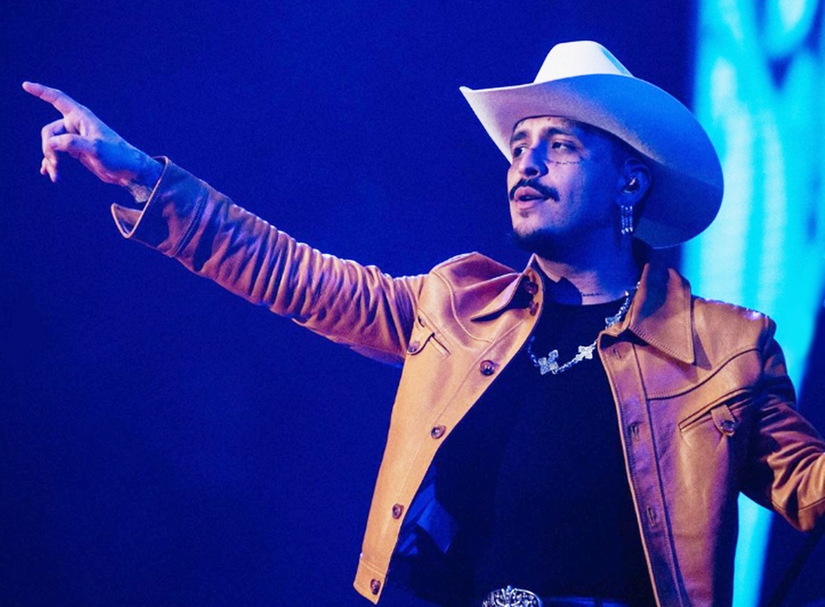 Christian Nodal anuncia disco para mayo y gira en este 2024