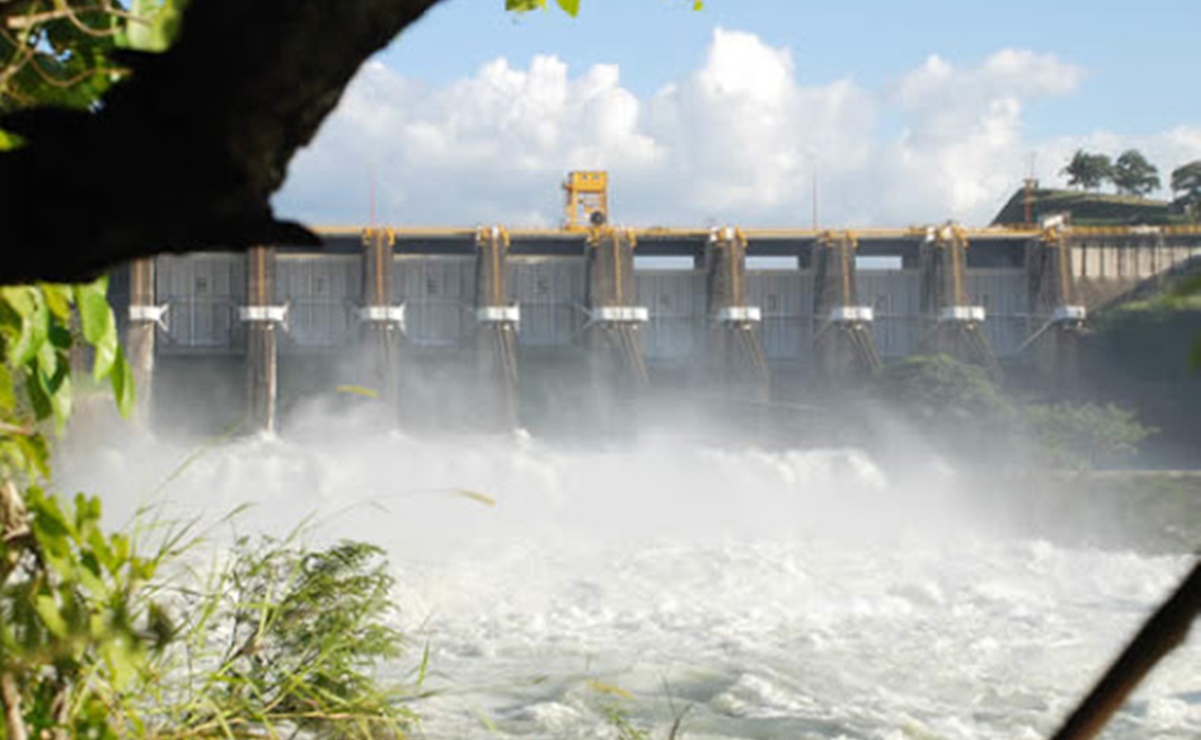 AMLO acusa que mal manejo de presas provoca inundaciones; adelanta que visitará la presa Peñitas 