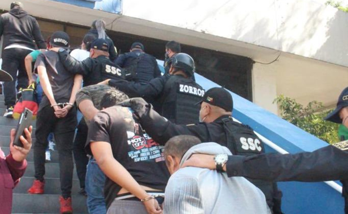 Morena propone cárcel para quien asalte con réplicas de armas de fuego
