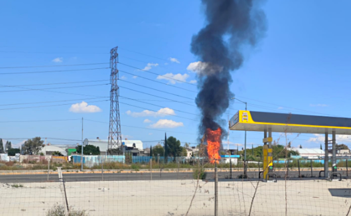 Acumulación de gases en aguas residuales, lo que provocó incendio en lumbreras del Río de los Remedios