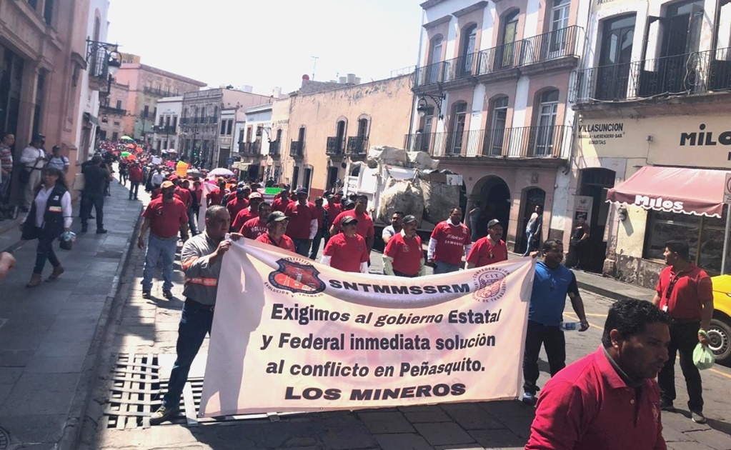 Mineros de Zacatecas exigen que se levante el bloqueo de la mina Peñasquito