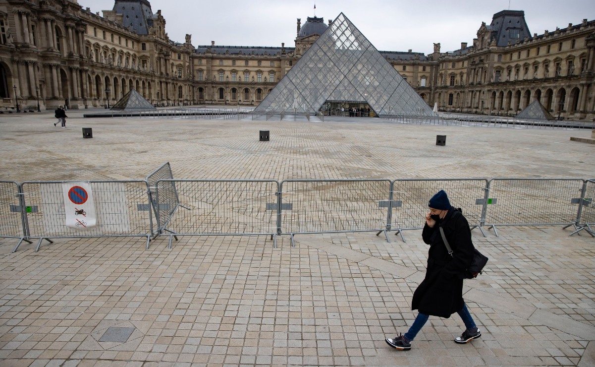 Francia agiliza su lucha contra el Covid con toque de queda ampliado