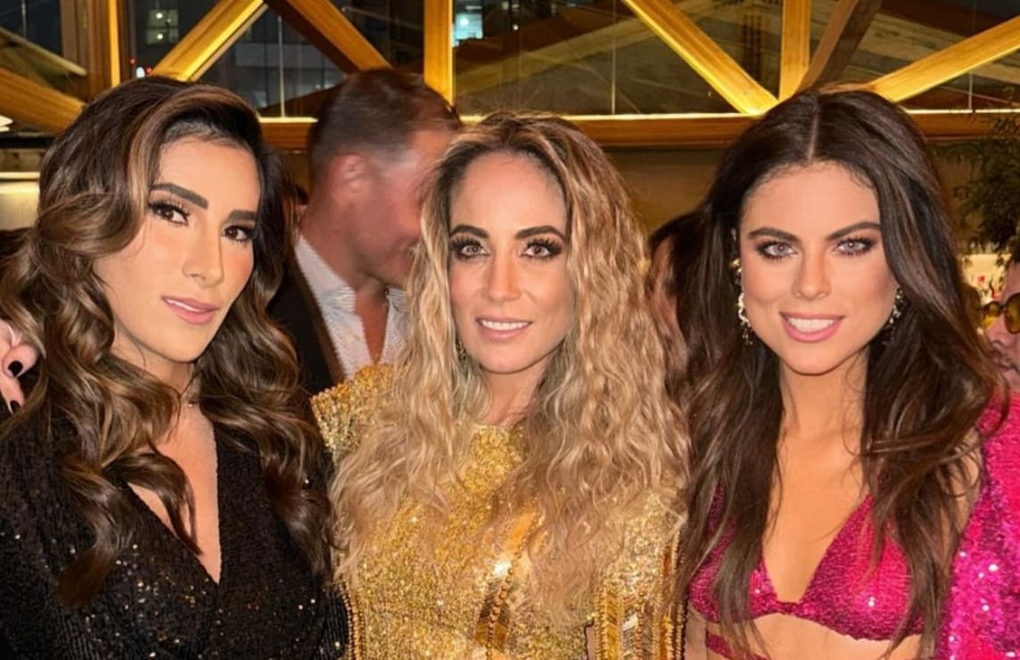 Paula Arango, rodeada de amor y amigos, celebra su cumpleaños con moderna fiesta