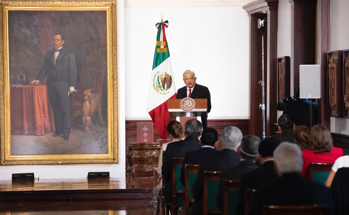 Critican a AMLO por presumir “récord histórico” en remesas en Tercer Informe de Gobierno