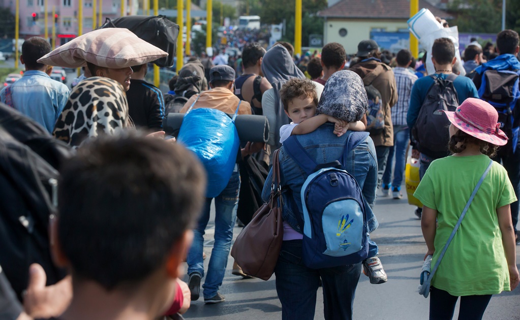 Austria y Alemania abren paso a refugiados