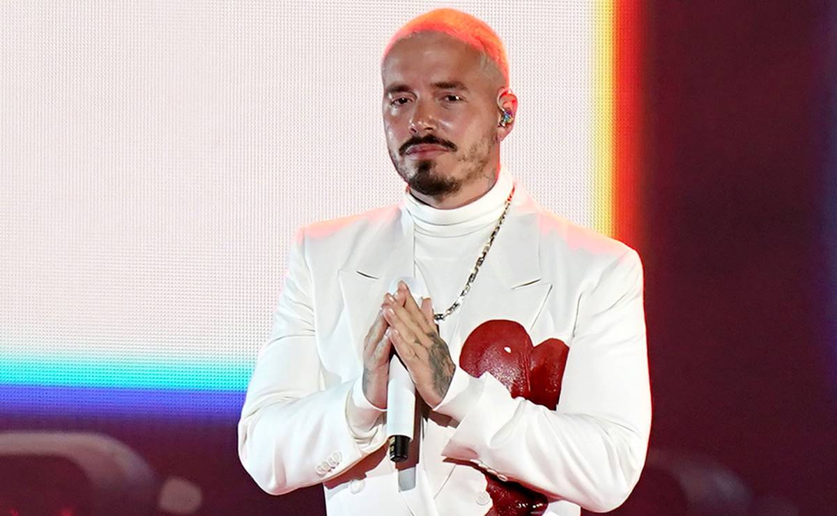 J Balvin pide orar por su madre, está en cuidados intensivos por Covid-19