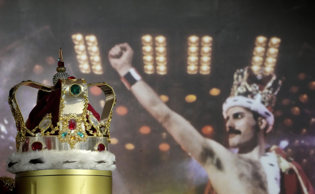 Londres exhibirá por última vez ‘el universo’ de Freddie Mercury antes de subasta