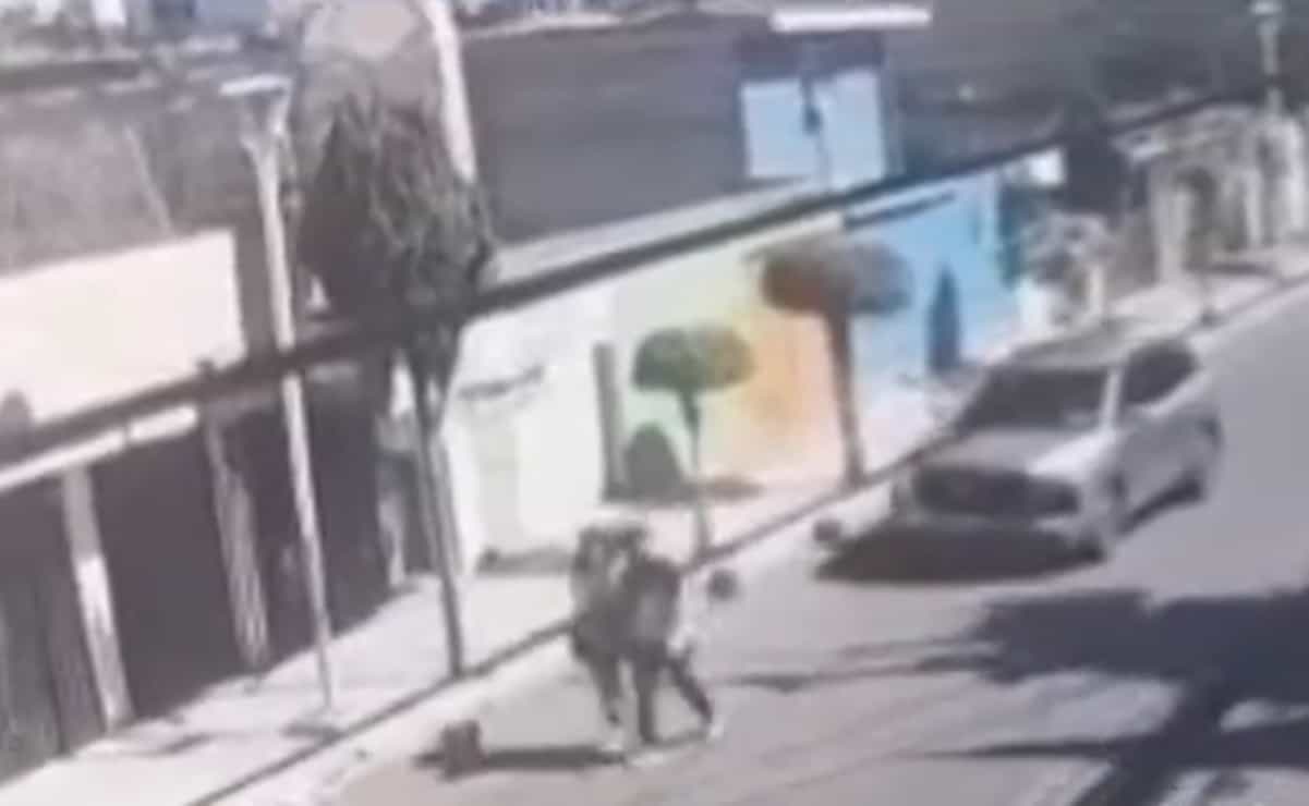 Conductor de camioneta atropella y aplasta a novios en calles de Iztacalco