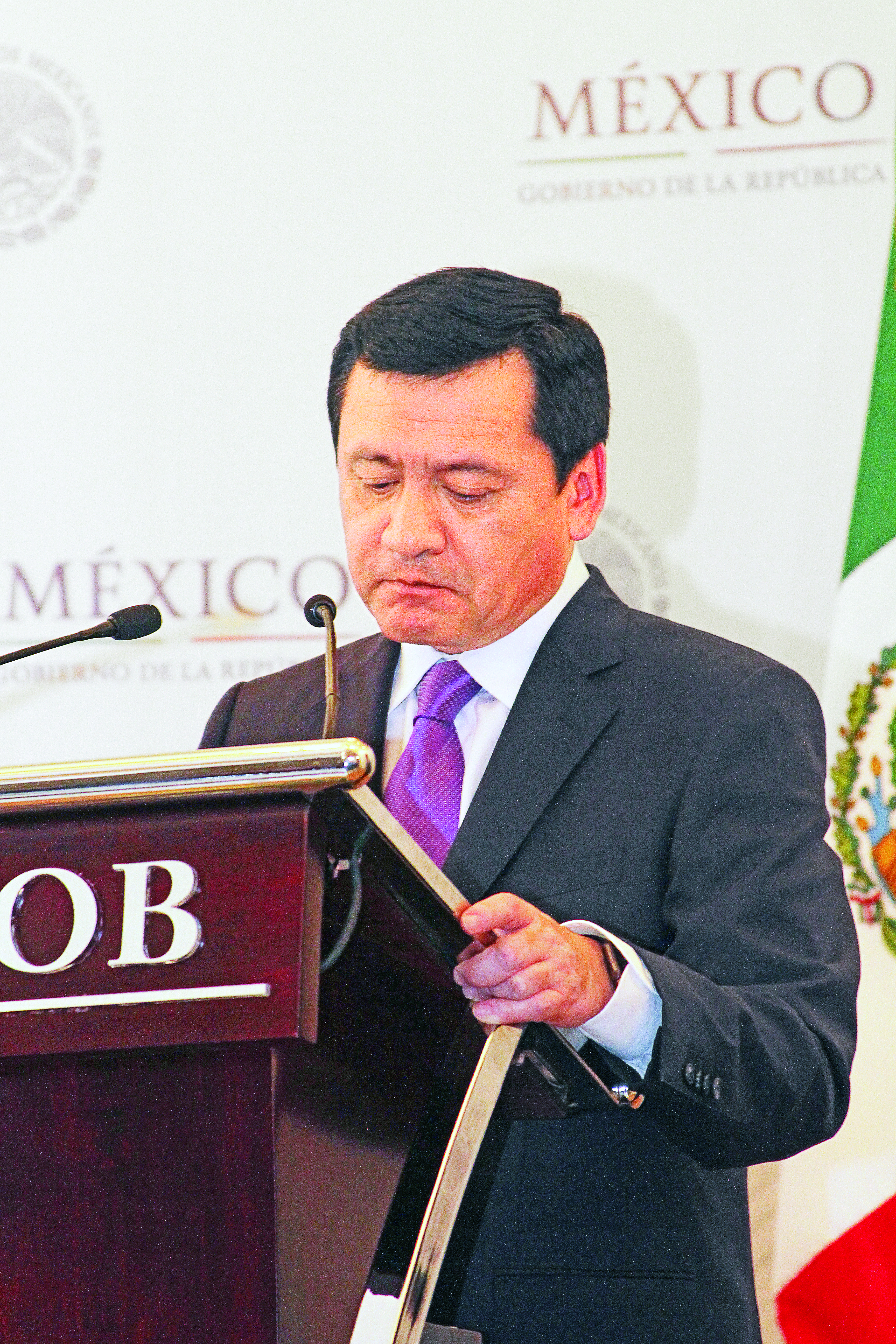 Descarta renunciar Osorio por fuga de "El Chapo"