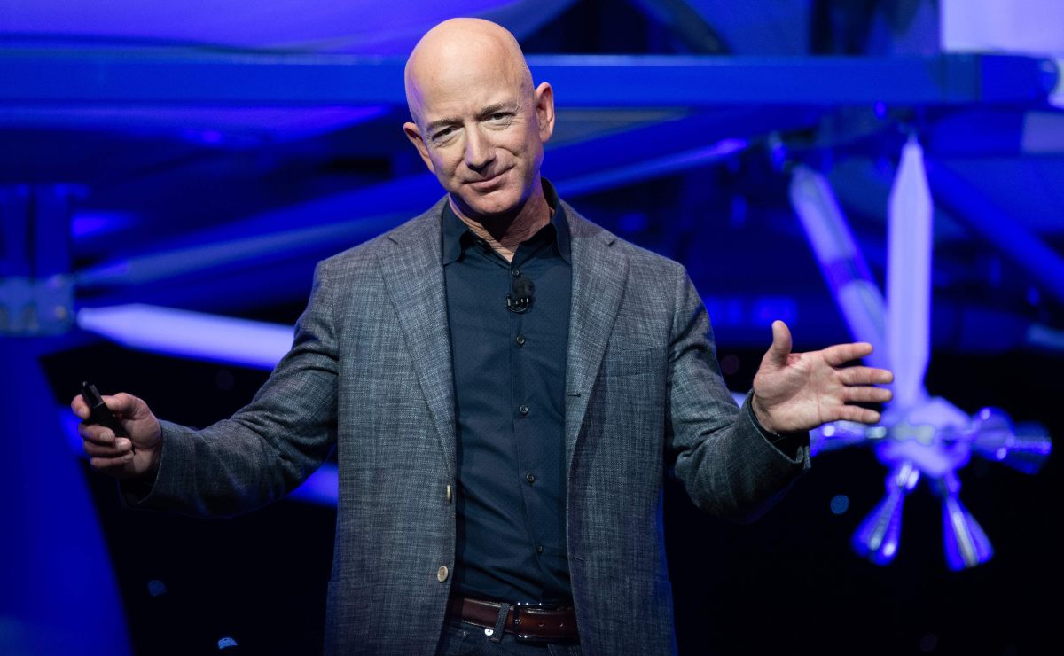 Jeff Bezos, la primera persona en la historia en tener 200 mil millones de dólares