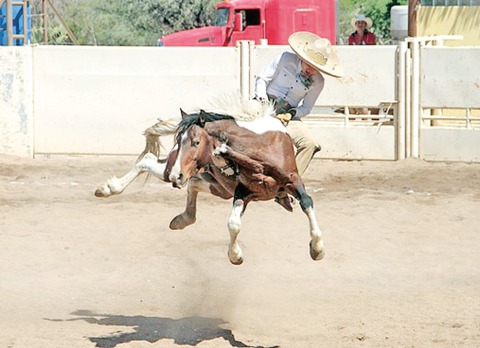 Emociones en fin de semana charro