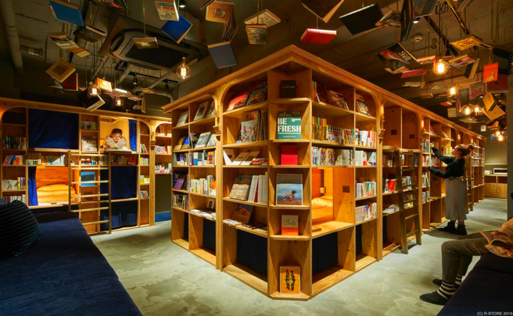 ¿Dormirías dentro de un librero?