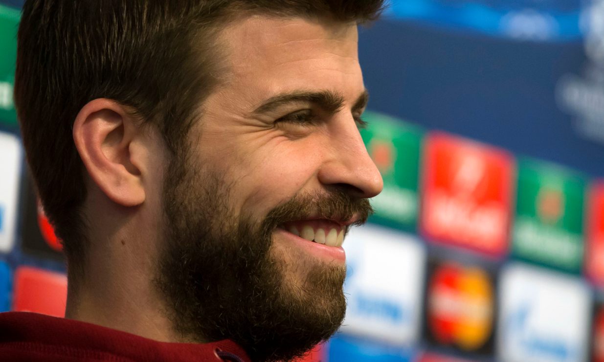 VIDEO: Gerard Piqué, camuflajeado, reaparece solitario en medio de su pleito legal con Shakira