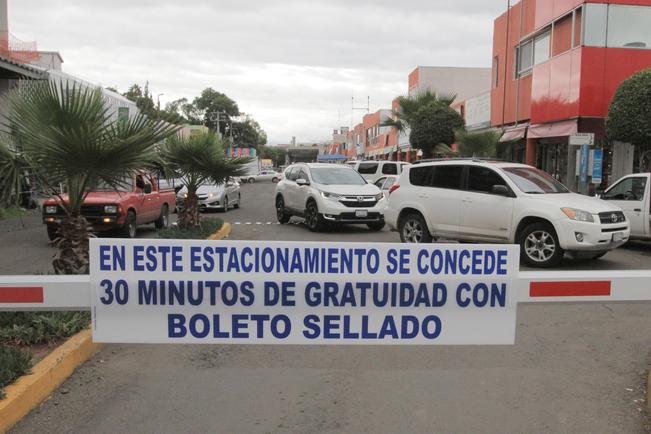 Estacionamiento en disputa