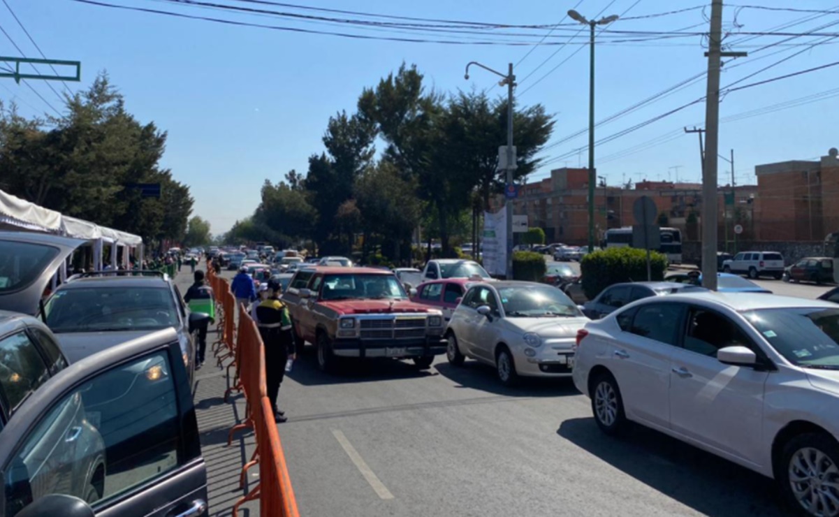 Vacunación de abuelitos contra Covid-19 causa caos vial en Coyoacán 