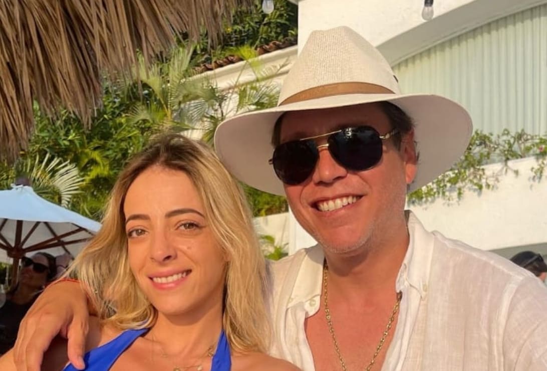 Gerardo Díaz Ordaz se compromete con Andrea Kalis