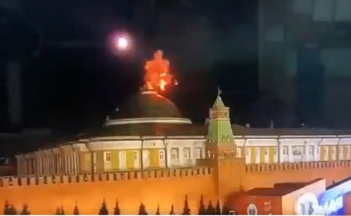 VIDEO: Momento en que drones supuestamente atacan el Kremlin para matar a Putin