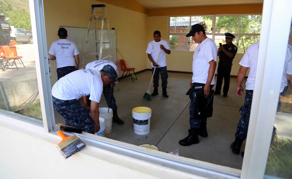 Continúa remozamiento de escuelas en Oaxaca