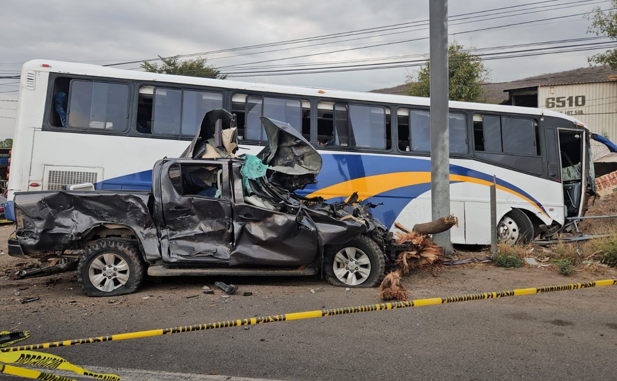 Choque múltiple deja un muerto y 17 heridos en carretera México-Nogales