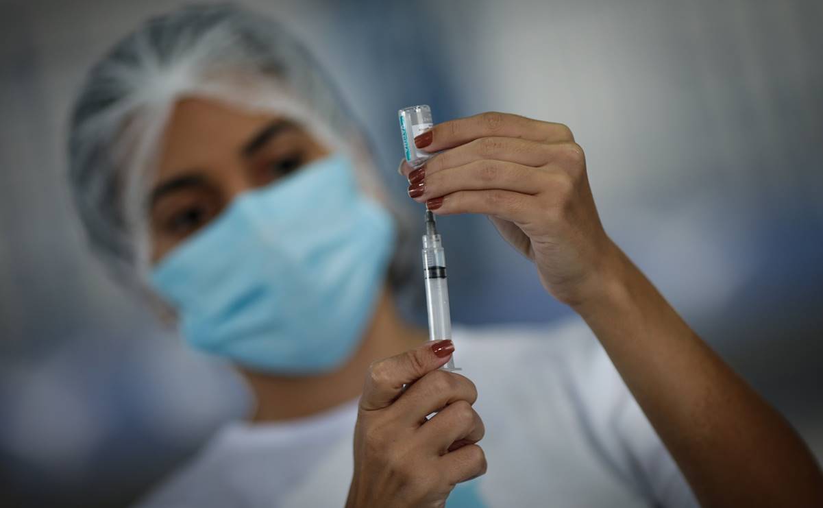 Canadá reporta primera muerte relacionada con la vacuna contra Covid de AstraZeneca